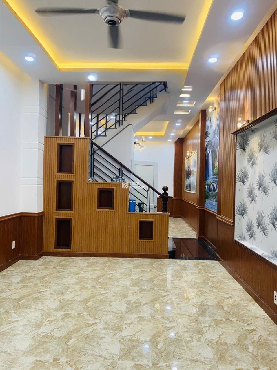 BÁN NHÀ 3T HẺM ÔTÔ ĐƯỜNG ĐÌNH PHONG PHÚ TĂNG NHƠN PHÚ B CHO THUÊ 12TR/T 7.2 TỶ