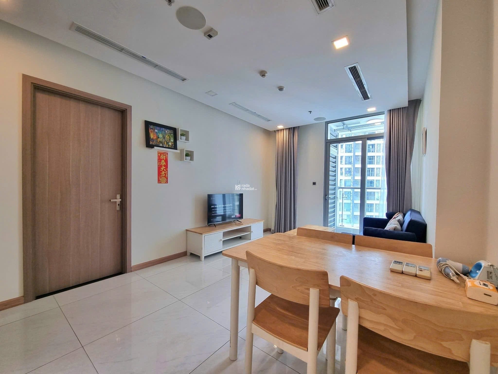 CHỦ GỬI CẦN BÁN GẤP GẤP KHU PARK 2PN 2WC - VINHOMES TÂN CẢNG