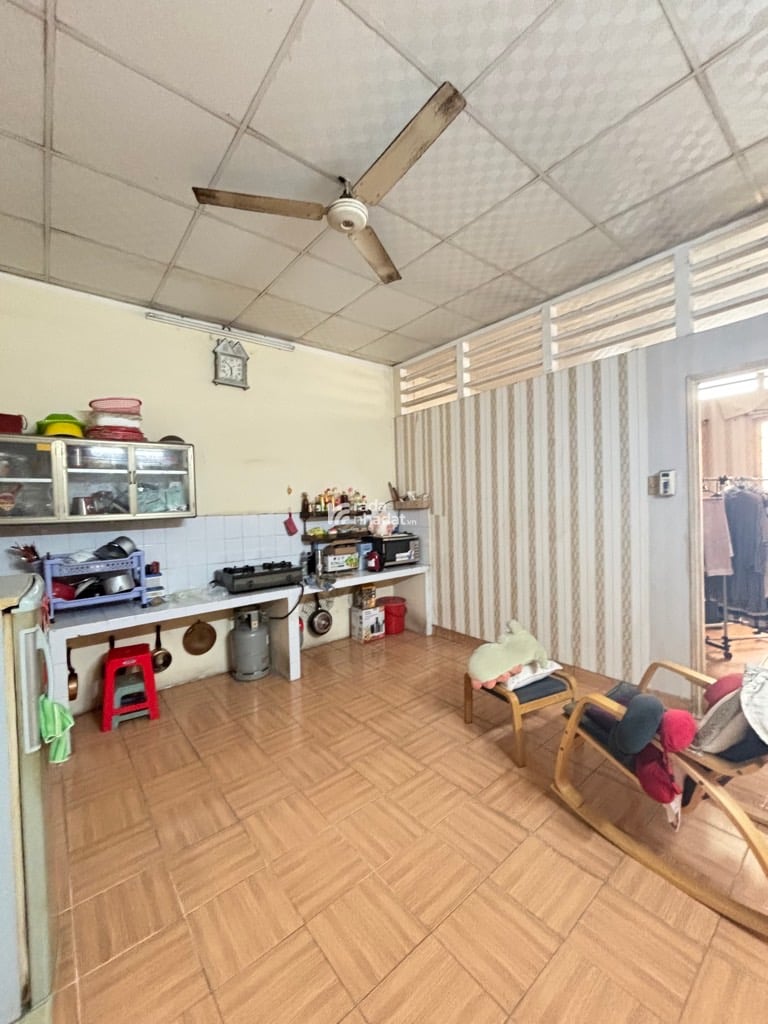 HẺM XE HƠI VIP. CC ĐẶNG VĂN NGỮ, PHÚ NHUẬN, 4 TẦNG TIỆN CẢI TẠO. GIẢM 200TR CHỈ 3.2T TL 