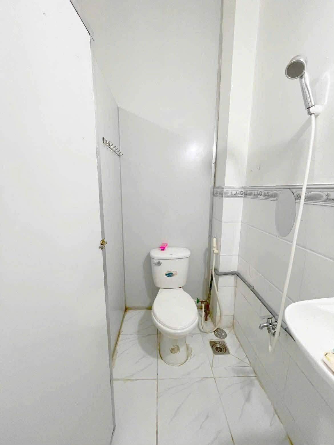  BÁN CĂN HỘ DỊCH VỤ 6 TẦNG, 14 PHÒNG  1 KI ỐT, DÒNG TIỀN 45 TRIỆU/ THÁNG, GẦN CHỢ HIỆP THÀNH-