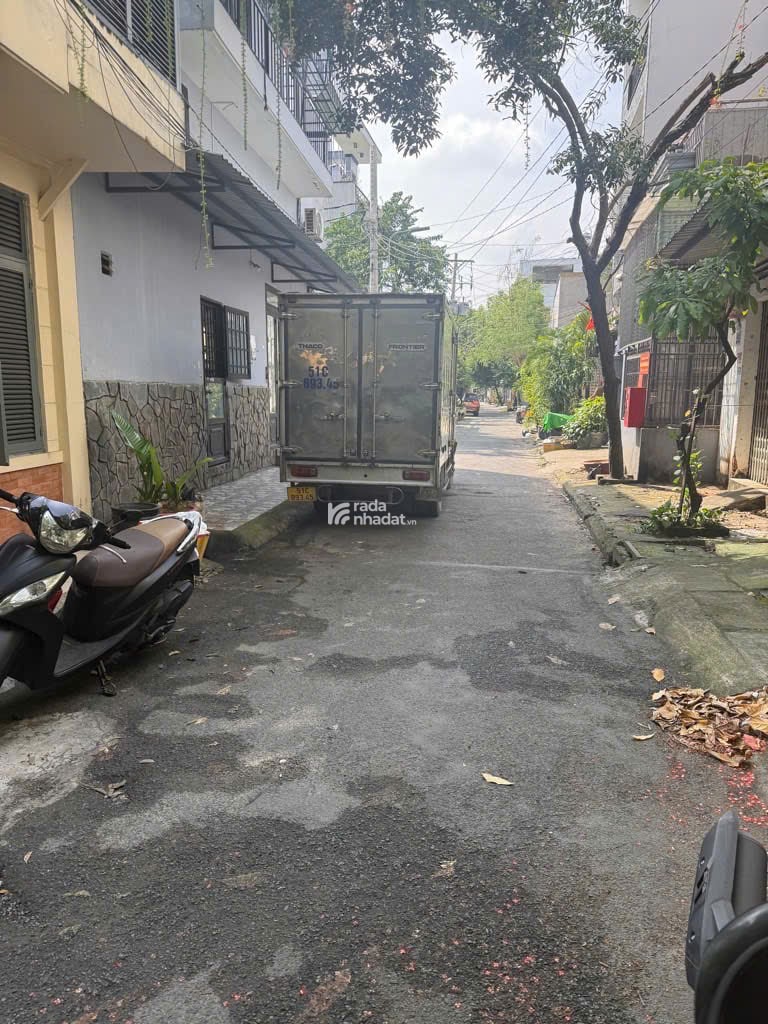  NHÀ BÁN -  CẦU XÉO TÂN PHÚ . HỂM XE HƠI - GIÁ BÁN 3.6 TỶ