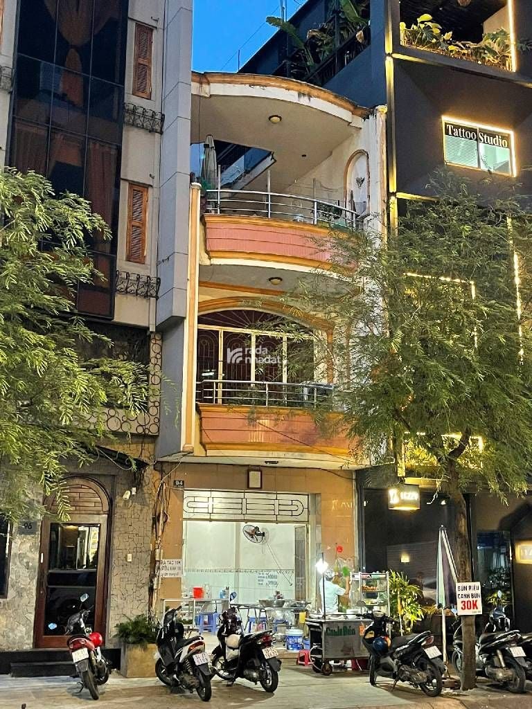 MẶT TIỀN QUẬN 1 - ĐỀ THÁM - GẦN PHỐ BÙI VIỆN - 67M2 (4x16.5) - DÒNG TIỀN 50TR/TH - CHỈ 35 TỶ TL