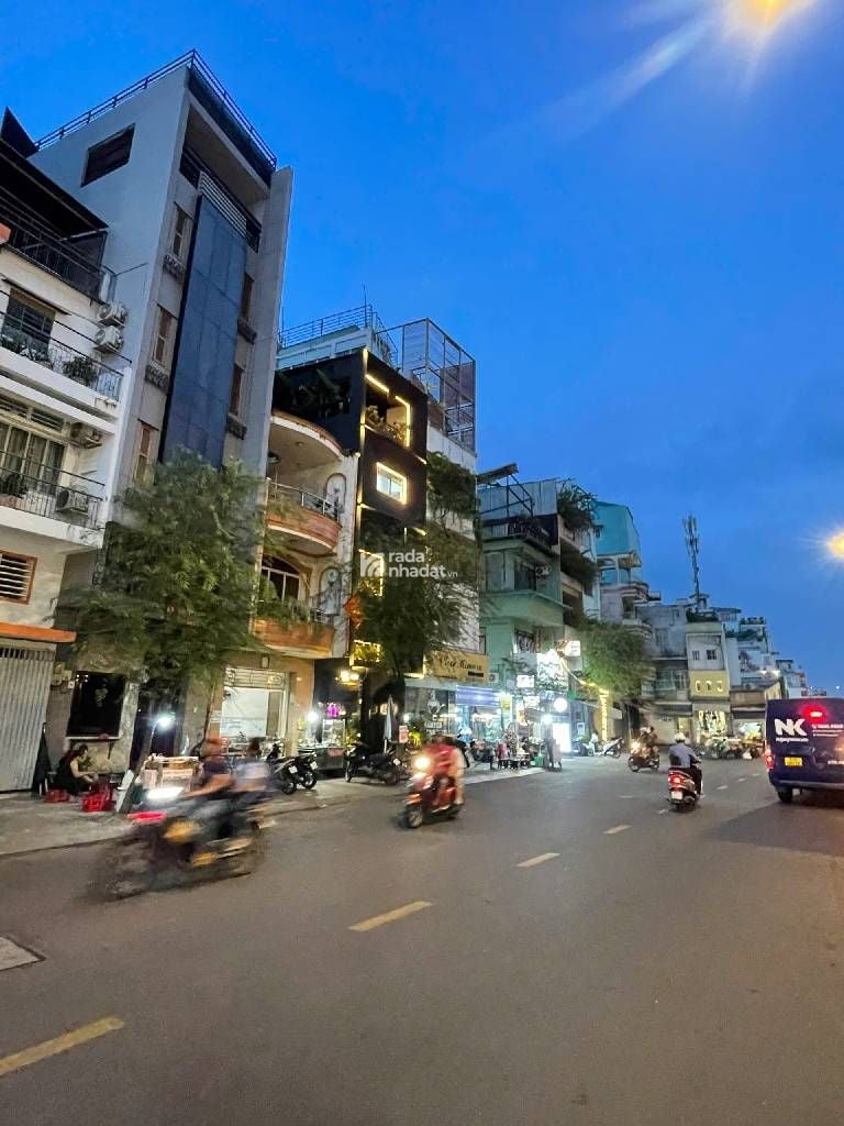 MẶT TIỀN QUẬN 1 - ĐỀ THÁM - GẦN PHỐ BÙI VIỆN - 67M2 (4x16.5) - DÒNG TIỀN 50TR/TH - CHỈ 35 TỶ TL