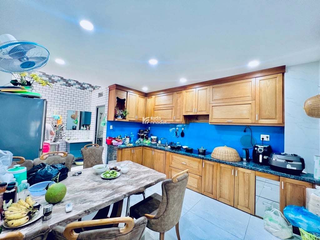 SIÊU PHẨM ĐỈNH TÂN BÌNH - NHÀ MỚI XÂY - THANG MÁY - 82m2 - 6 TẦNG - 6 PHÒNG - 1 PHÒNG KARAOKE