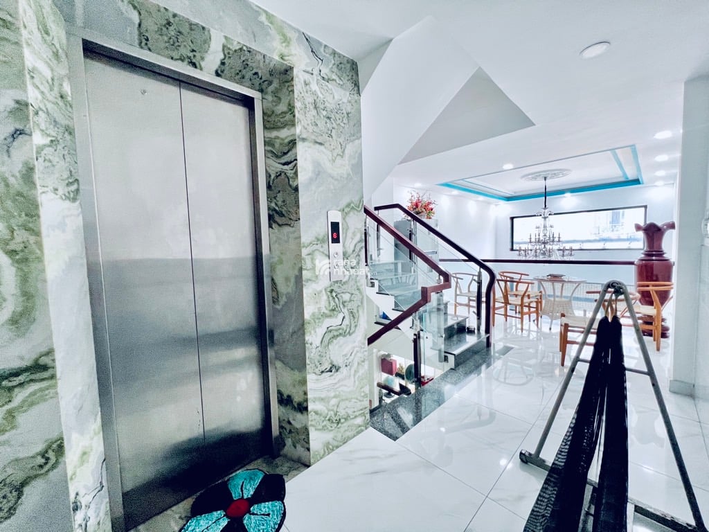 SIÊU PHẨM ĐỈNH TÂN BÌNH - NHÀ MỚI XÂY - THANG MÁY - 82m2 - 6 TẦNG - 6 PHÒNG - 1 PHÒNG KARAOKE