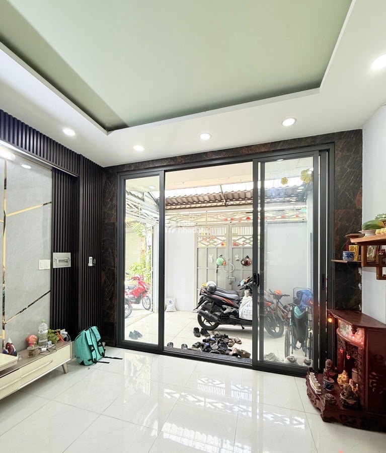 Chủ gửi nhà 3tỷ150 DT 43m2 LÊ VĂN VIỆT P3 BÌNH THẠNH TPHCM SỔ HỒNG RIÊNG