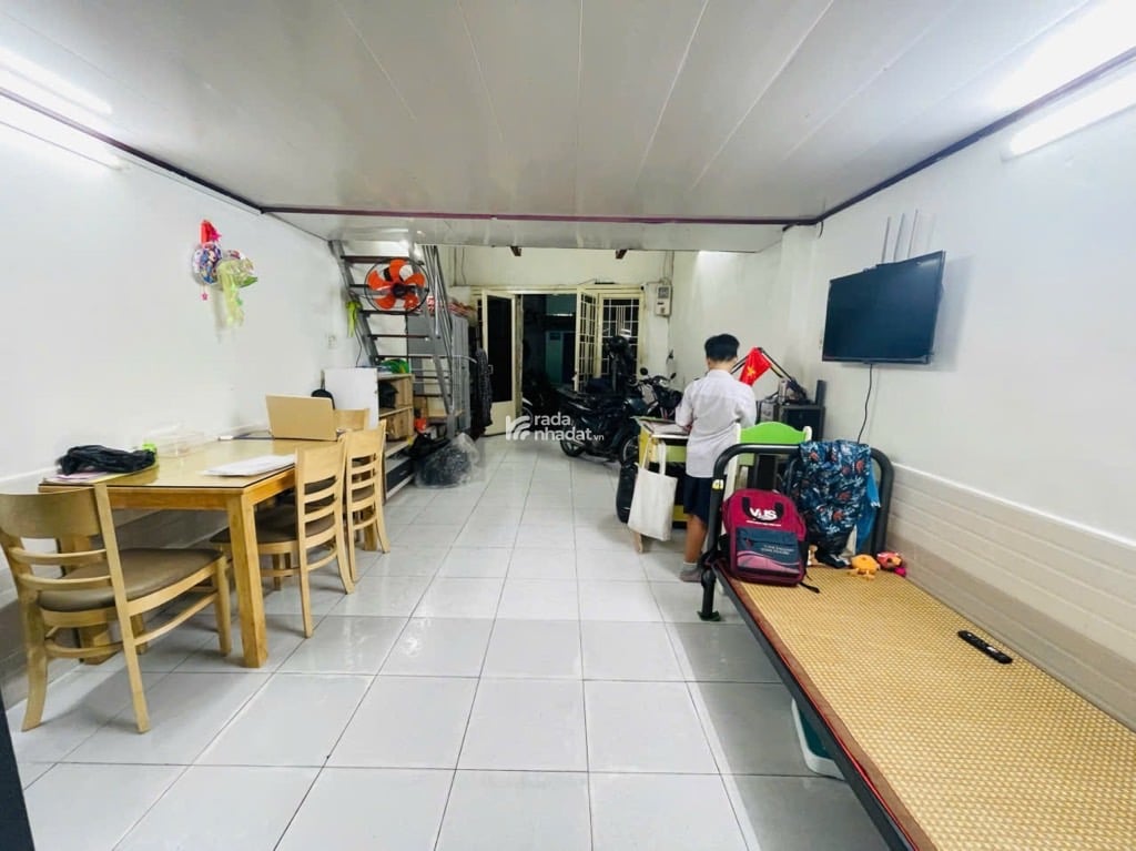 CHỈ 6 TỶ - 41M2 - HXH NI SƯ HUỲNH LIÊN - NGAY KHU BÀU CÁT - XÂY MỚI ĐƯỢC 4 TẤM.