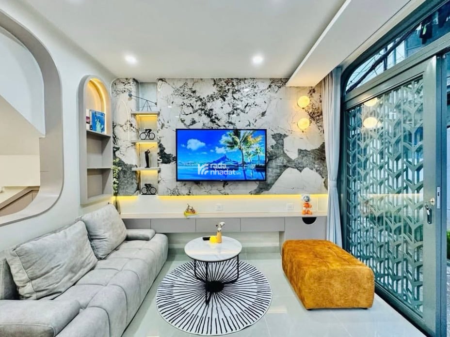 SÁT VÁCH QUẬN 1, PHAN VĂN HÂN, BÌNH THẠNH, 34M2 Ở NGAY. GIẢM 350TR CHỈ CÒN 6.68T TL 