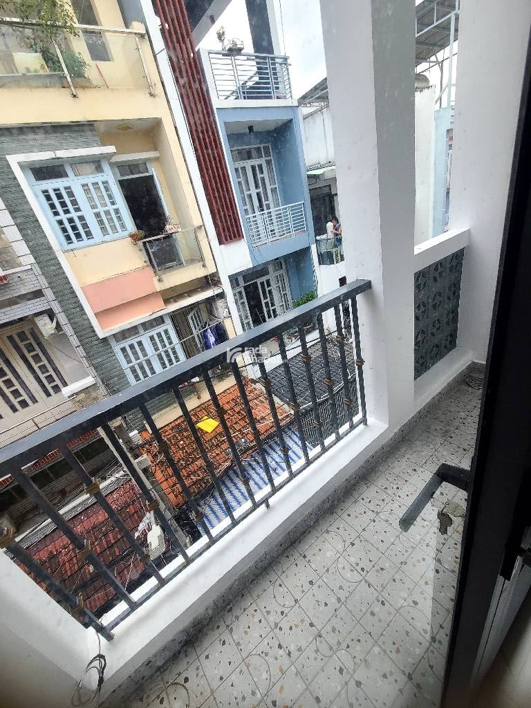Bán Nhà 4PN 3WC 4 Tầng Âu Dương Lân Quận 8, SHR, Gần Cầu Chữ Y, Giá nhỉnh nhẹ 6 Tỷ