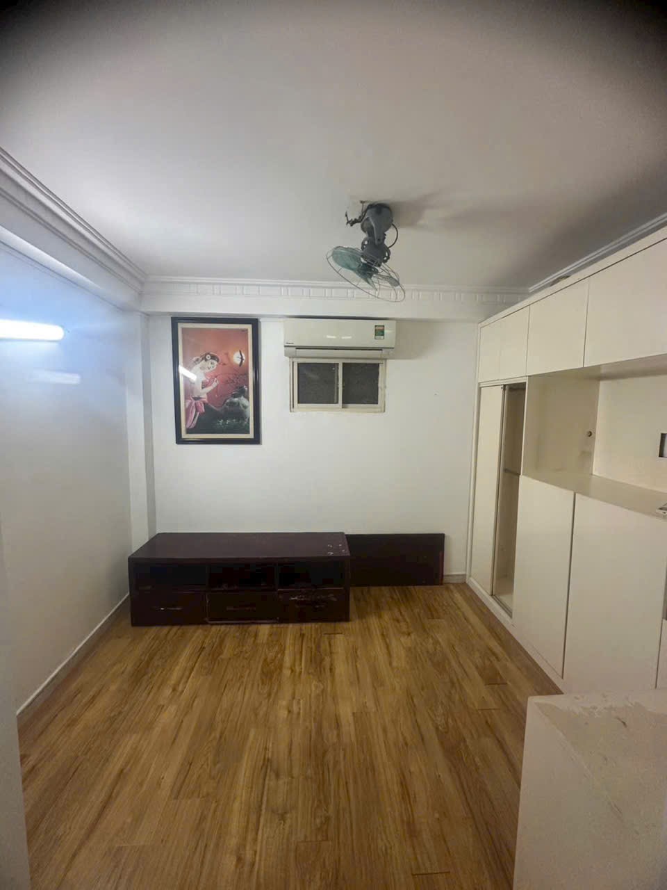 Bán gấp 5 tỷ 350 nhà 50m2 đường Nơ Trang Long Phường 12 Bình Thạnh. Xây 4 tầng, hẻm 4,5m