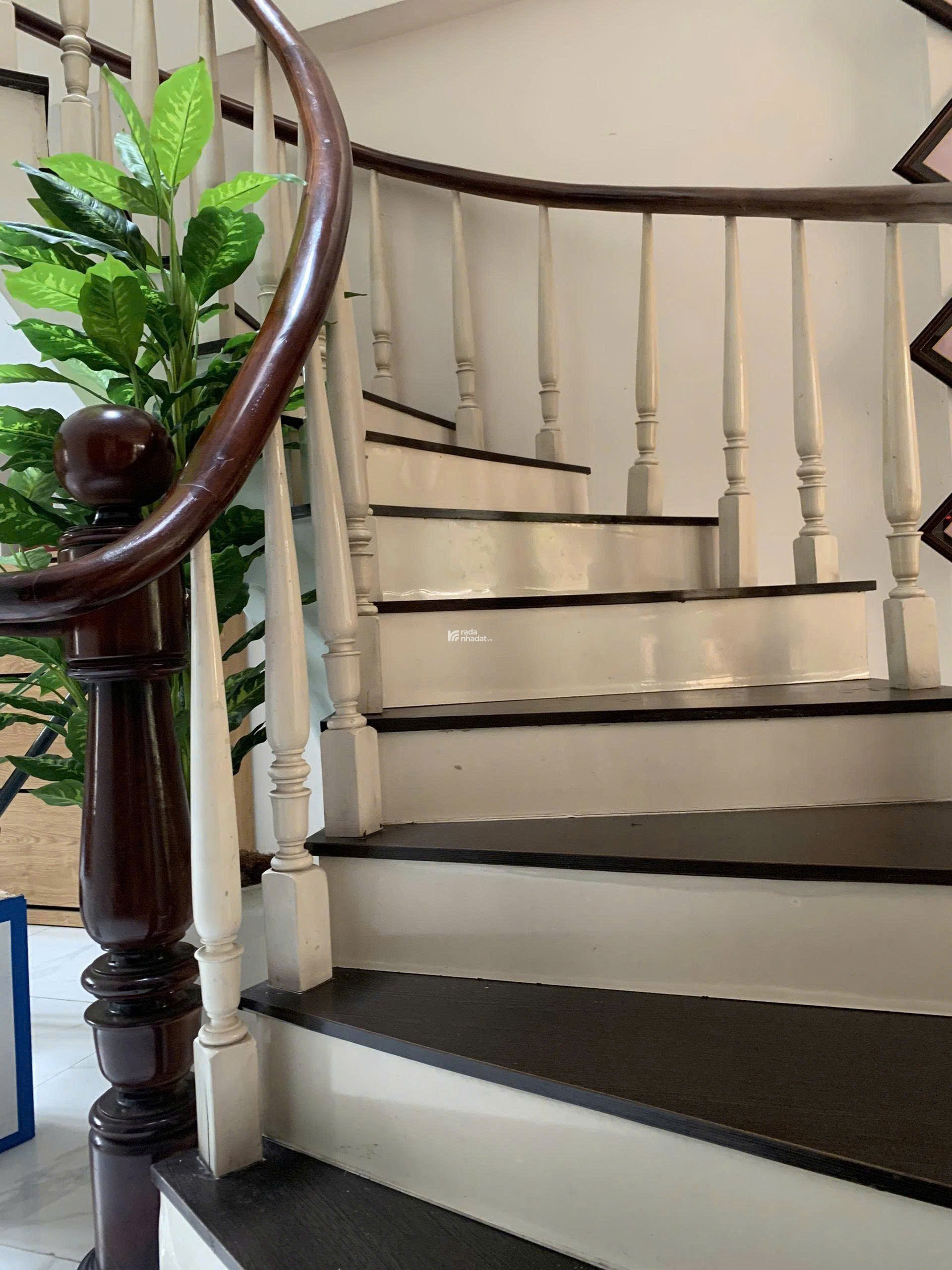 HOT: BÁN BIỆT THỰ HXH 93/ Hoàng Hoa Thám, P7, Bình Thạnh