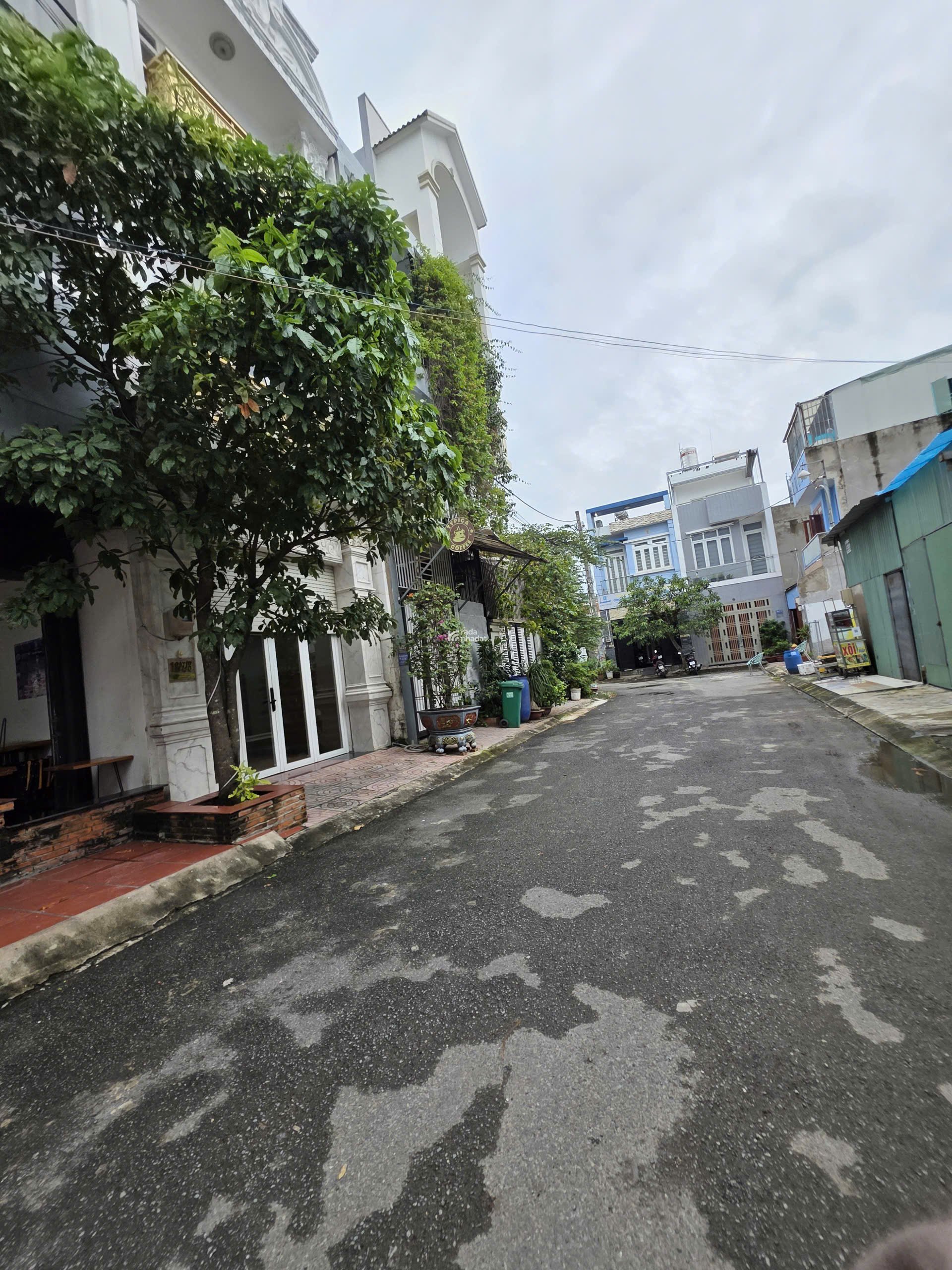 KHU VIP HOÀNG HỮU NAM NHÀ 5 TẦNG SÁT MẶT TIỀN, CÁCH LÊ VĂN VIỆT 300M GIÁ 9 TỶ(TL)