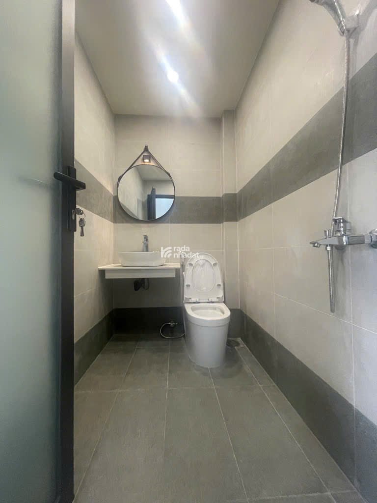 Nhà Mới Hẻm Xe Tải Lý Thánh Tông, 80m2, Ngang 5.2m, Chỉ 7.65 Tỷ TL, Về Là Ở Ngay