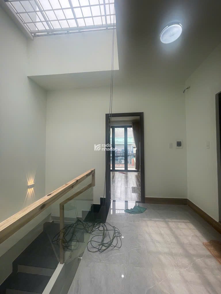 Nhà Mới Hẻm Xe Tải Lý Thánh Tông, 80m2, Ngang 5.2m, Chỉ 7.65 Tỷ TL, Về Là Ở Ngay