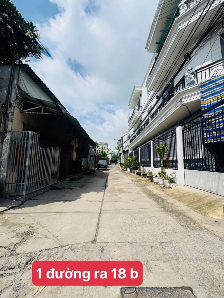 BÁN NHÀ QUỐC LỘ 1A 81M2 6.X TỶ 3PN 4WC HẺM XE CONTAINER BÌNH TÂN