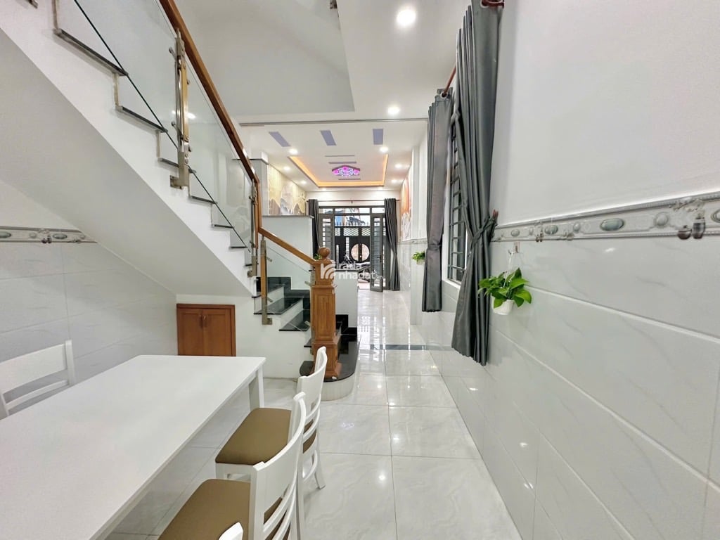 BÁN NHÀ QUỐC LỘ 1A 81M2 6.X TỶ 3PN 4WC HẺM XE CONTAINER BÌNH TÂN