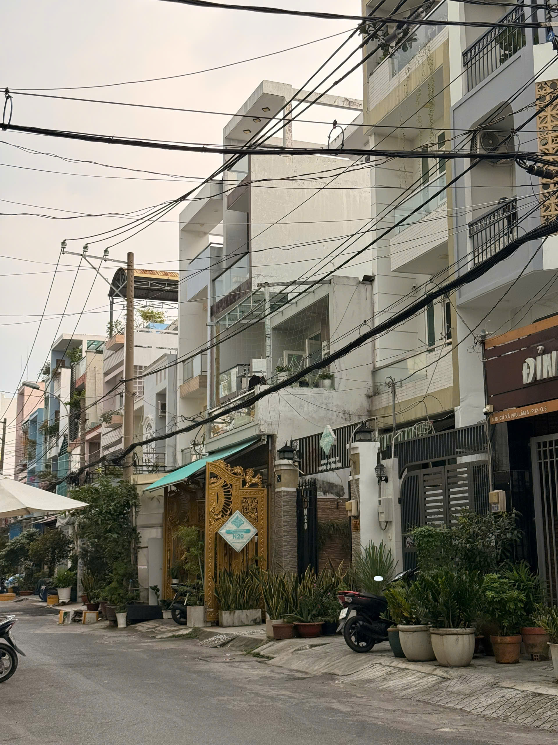 Nhà hẻm xe hơi, đường số 8 Cư xá Ra đa, Quận 6, 4.6x15m, trệt lầu 