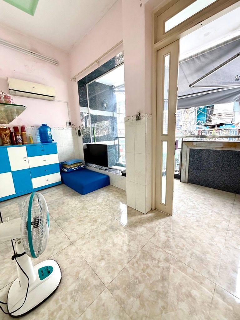 Nhà hẻm xe hơi, đường số 8 Cư xá Ra đa, Quận 6, 4.6x15m, trệt lầu 