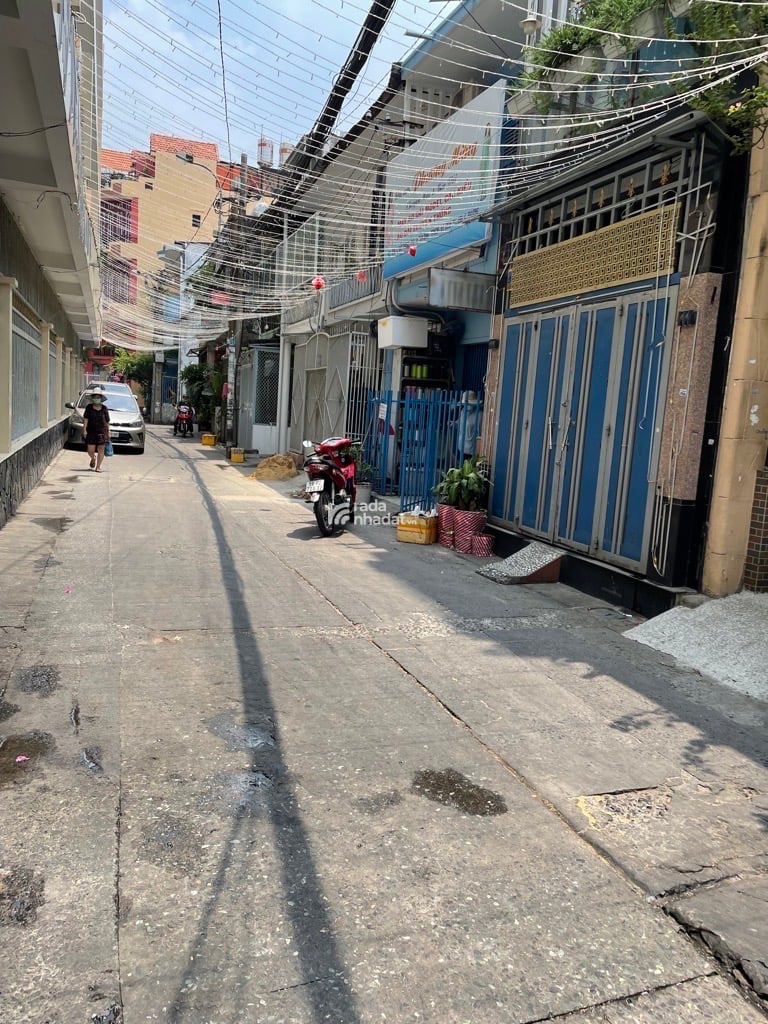 CĂN HỘ DỊCH VỤ NGUỒN THU ỔN HÀNG THÁNG, HẺM THÔNG SẠCH SẼ, GẦN MẶT TIỀN ĐƯỜNG, NGAY SÁT QUẬN 10.