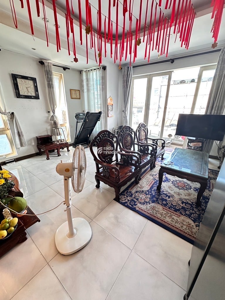 CĂN HỘ DỊCH VỤ NGUỒN THU ỔN HÀNG THÁNG, HẺM THÔNG SẠCH SẼ, GẦN MẶT TIỀN ĐƯỜNG, NGAY SÁT QUẬN 10.