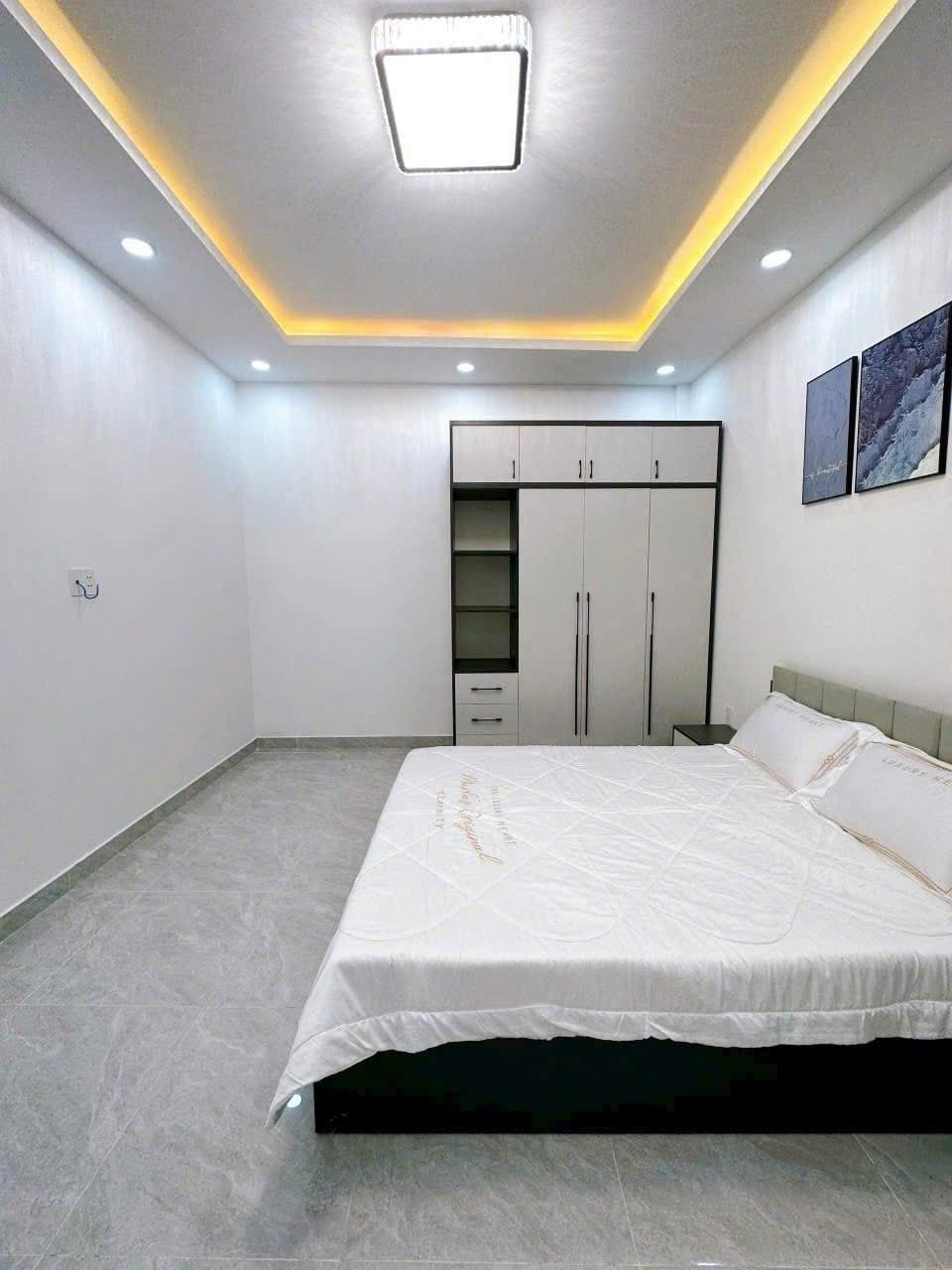 Xoay vốn bán gấp nhà sát MT Chu Văn An, Bình Thạnh, 73m2, 4 tầng 4PN, SHR giá 4 tỷ 120 TL