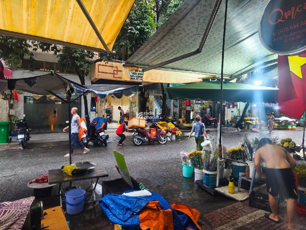 NHÀ 4 TẦNG - MẶT TIỀN ĐƯỜNG CHỢ - SỔ KHÔNG LỘ GIỚI - CHO THUÊ VỈA HÈ 5TR/THÁNG