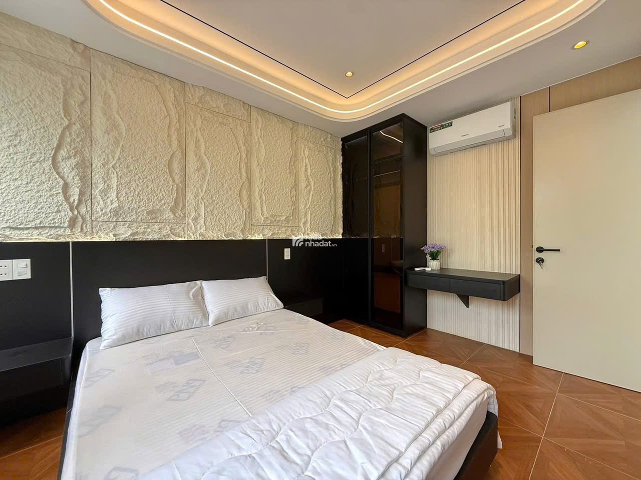 Hơn 7 tỷ mua được nhà phố đẹp ngang 5mx11m hẻm xe hơi vào tận nhà Phạm Văn Chiêu