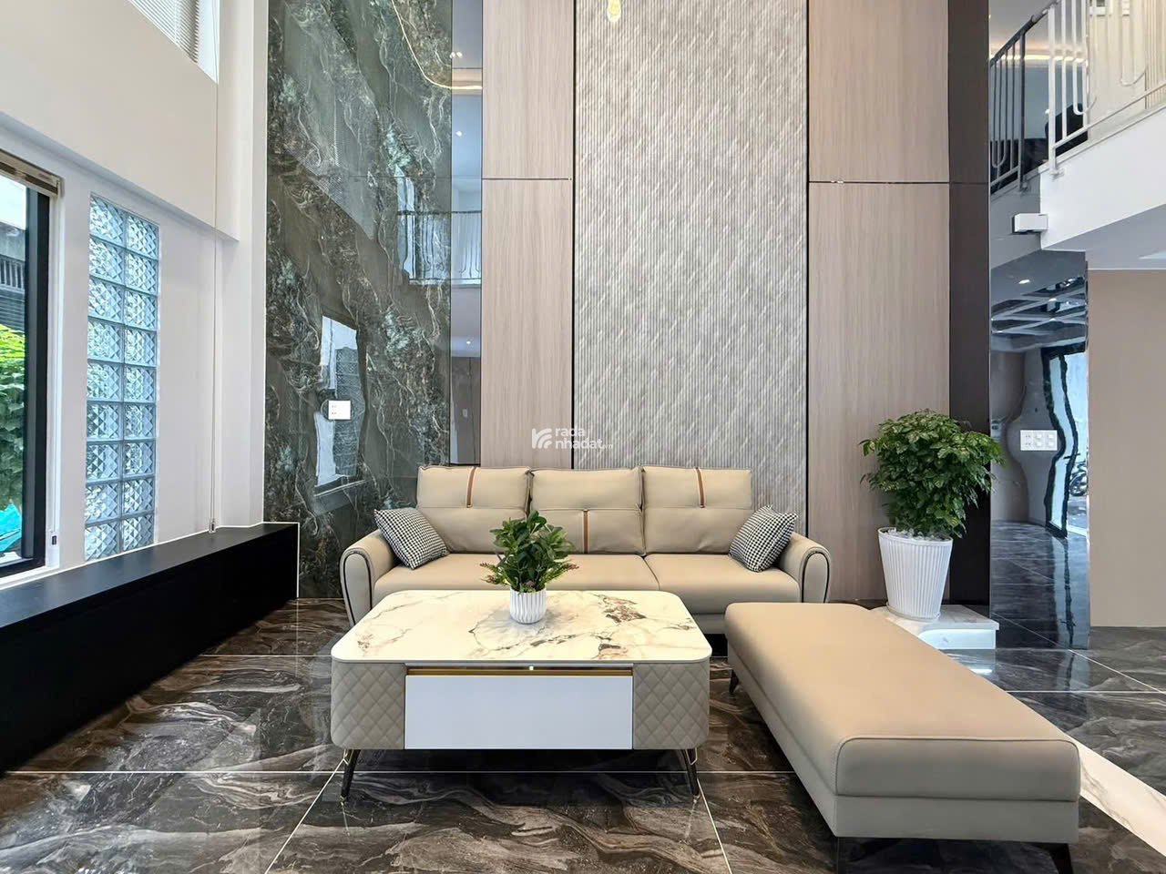 Hơn 7 tỷ mua được nhà phố đẹp ngang 5mx11m hẻm xe hơi vào tận nhà Phạm Văn Chiêu