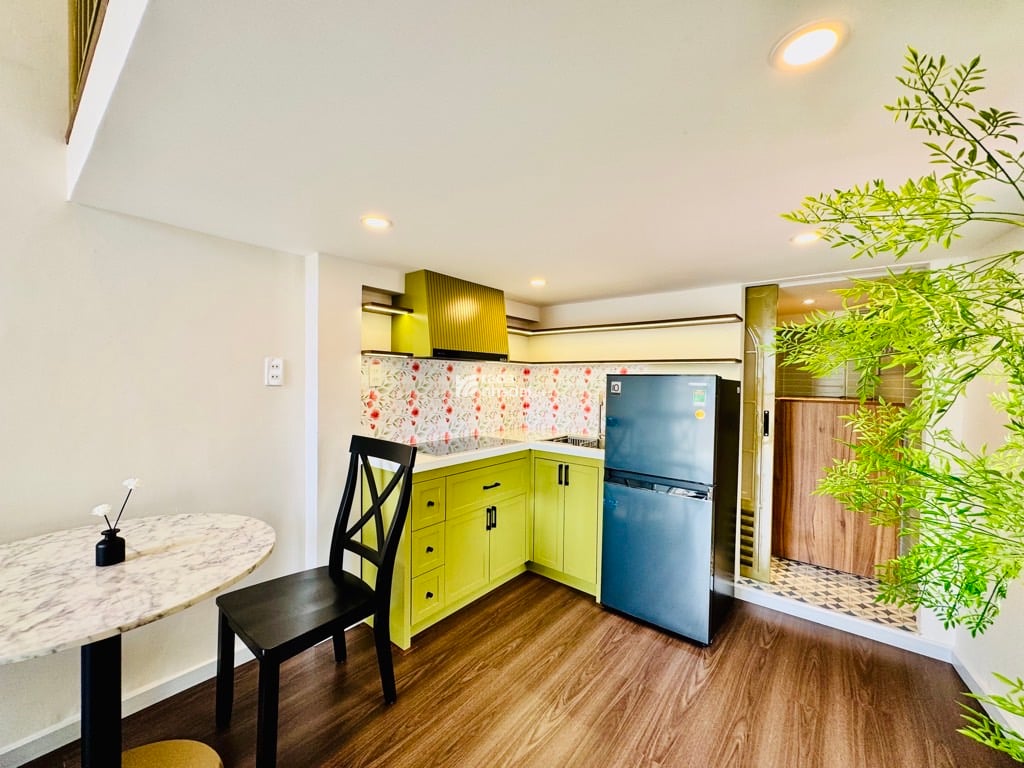 HẺM XE TẢI PHAN XÍCH LONG, PHÚ NHUẬN, SẴN 3 TẦNG ĐÚC BTCT. GIẢM 350TR CHỈ 5.7T TL