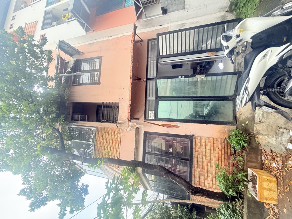 Bán Nhà HXT Góc 3 MT Hẻm Không LG 93m2 2 