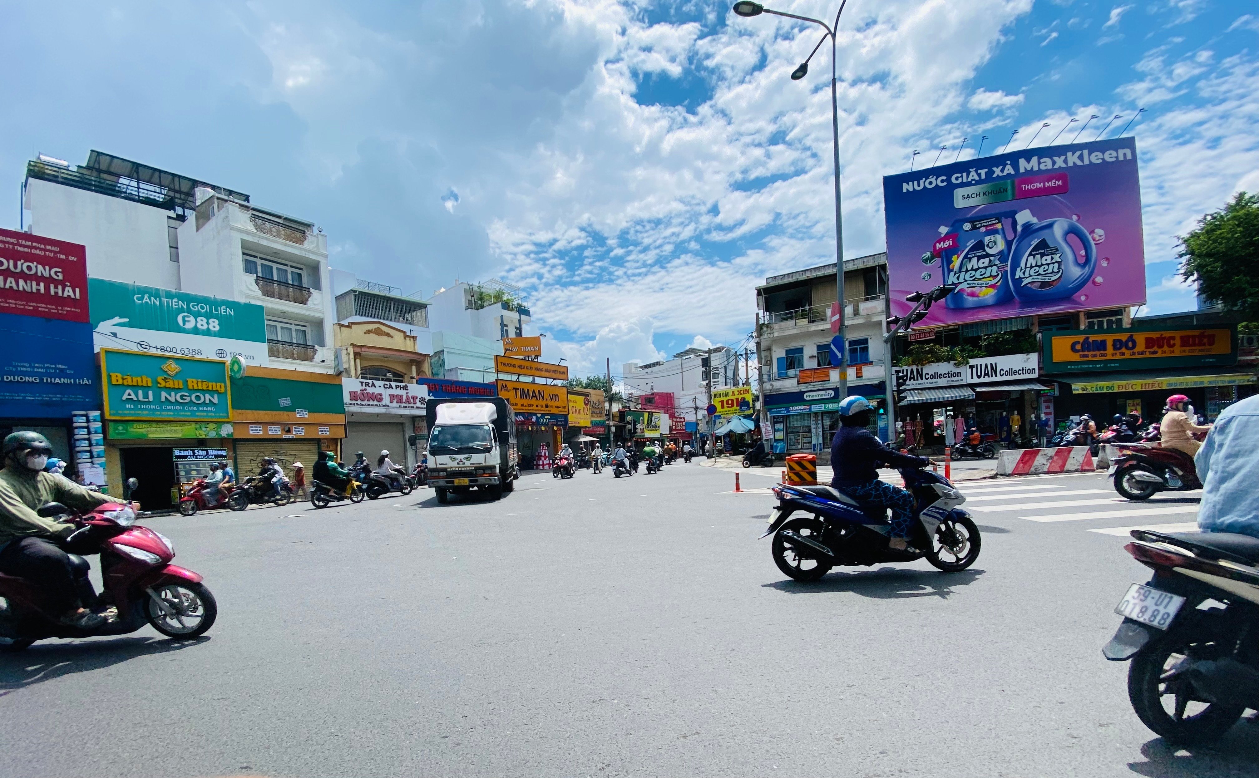 Lê Trọng Tấn – Nhà Mới 2 Tầng – Hẻm Xe Hơi – 53m2 – Giá 5.3 Tỷ