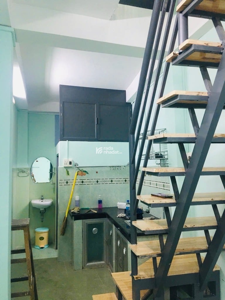 HẺM XE HƠI SÁT NHÀ CMT8, TÂN BÌNH, 2 TẦNG TIỆN XÂY MỚI. GIẢM 350TR CHỈ 2.6T 