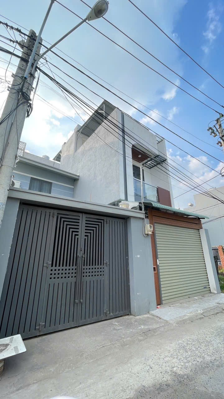 Bán Nhà HXH Nguyễn Duy Trinh - 2Tầng - Có Dòng Tiền 7 Triệu/Tháng. Giá Nhỉnh 4 Tỷ
