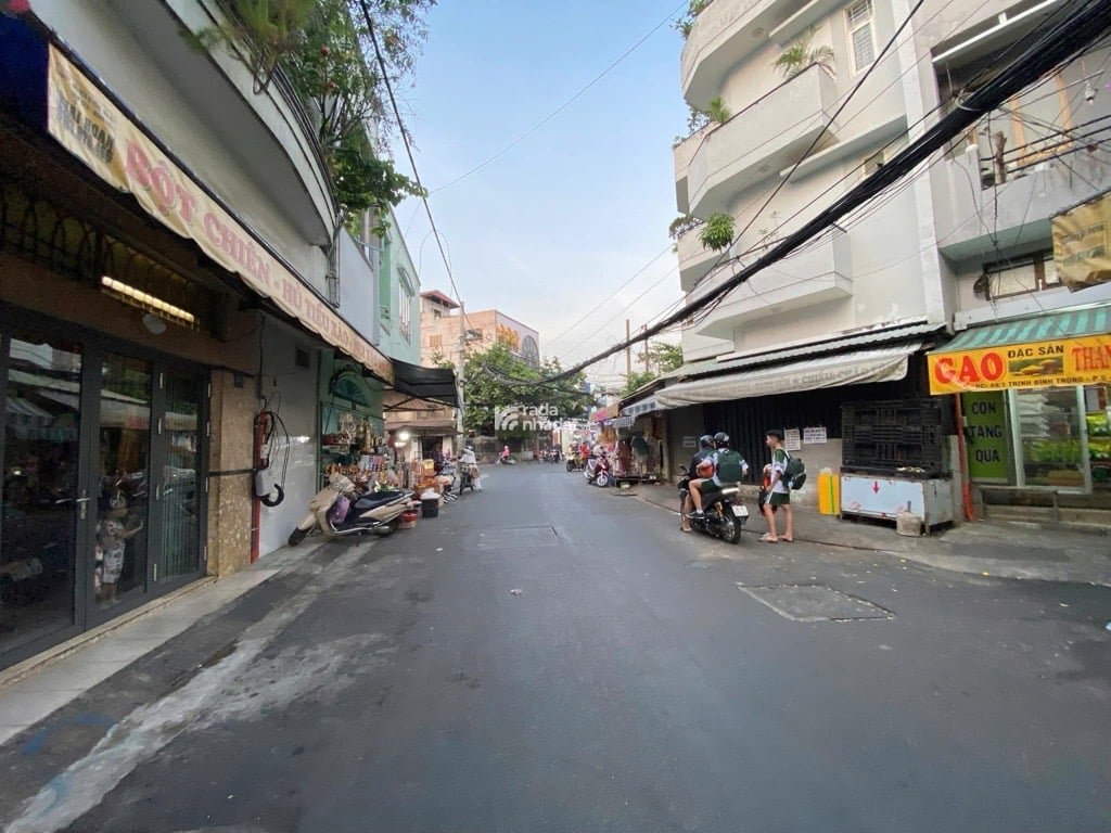 MẶT TIỀN KINH DOANH NGAY KHU PHÚ BÌNH - TRỊNH ĐÌNH TRỌNG - GIÁP TÂN BÌNH - NHÀ 3 TẦNG MỚI - 82M2 