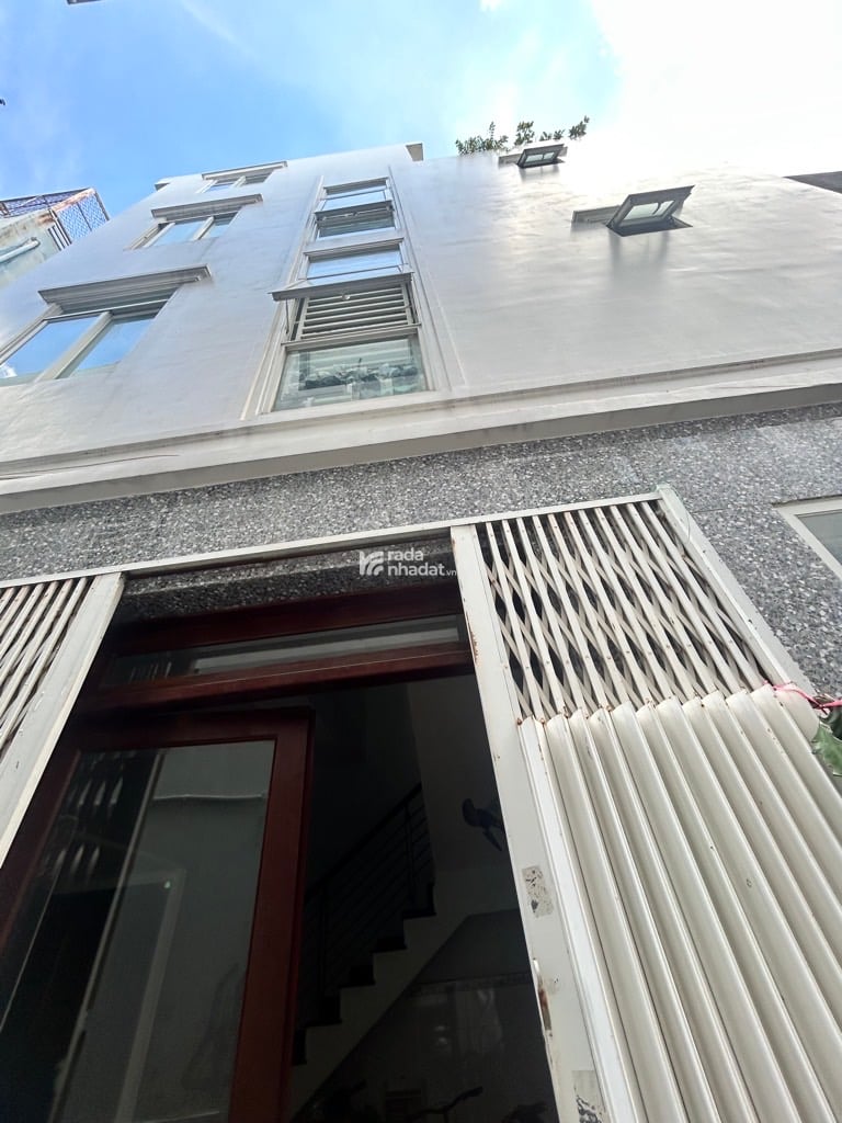 Nhà 4 Tầng Tô Hiệu Cách 1 Căn Ra Mặt Tiền Lớn - 34M2 - N4x8 - 4PN - Chỉ 5,6 Tỷ 