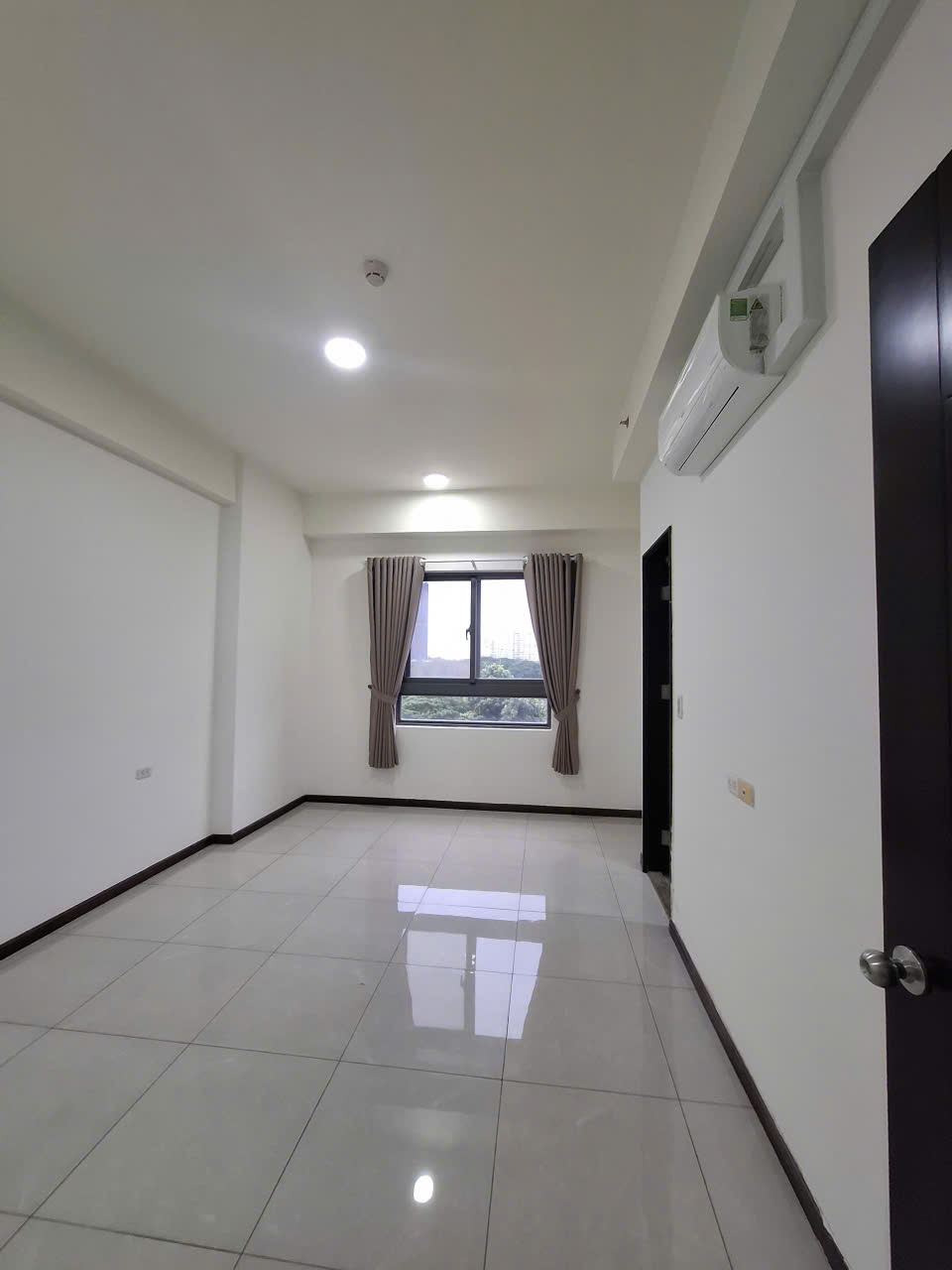 Ở liền - Giá 16tr - Cho thuê căn hộ Dockland Quận 7, 117m 3PN*2WC