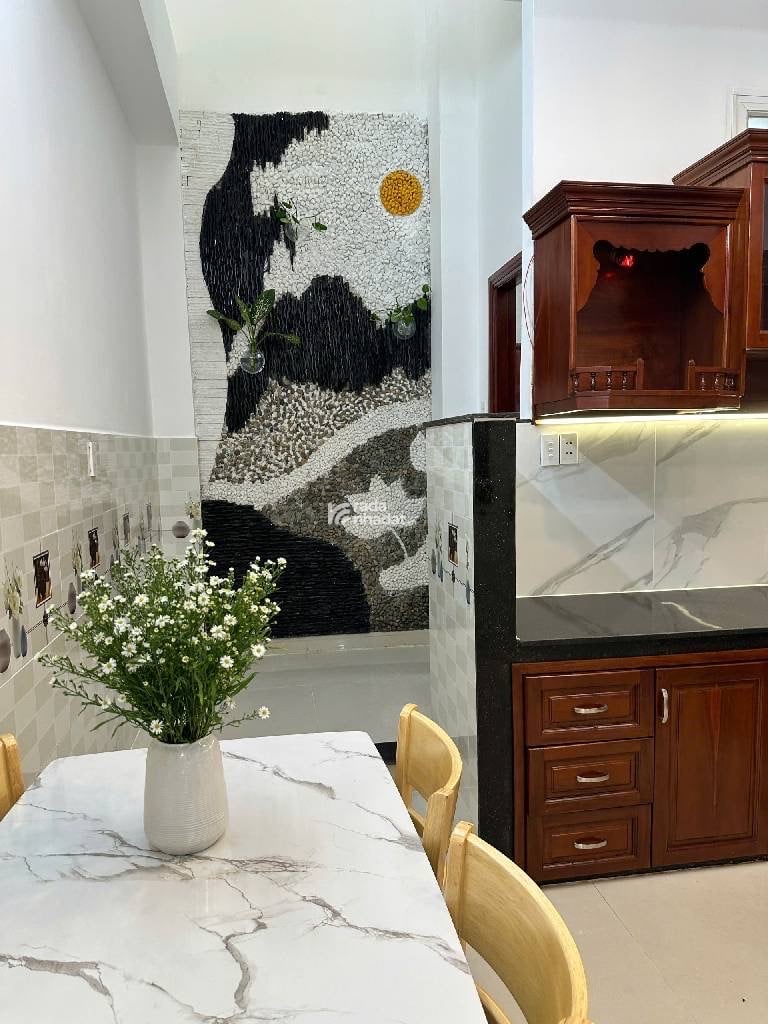 Bán nhà gần lê văn quới  mã lò bình hưng hoà