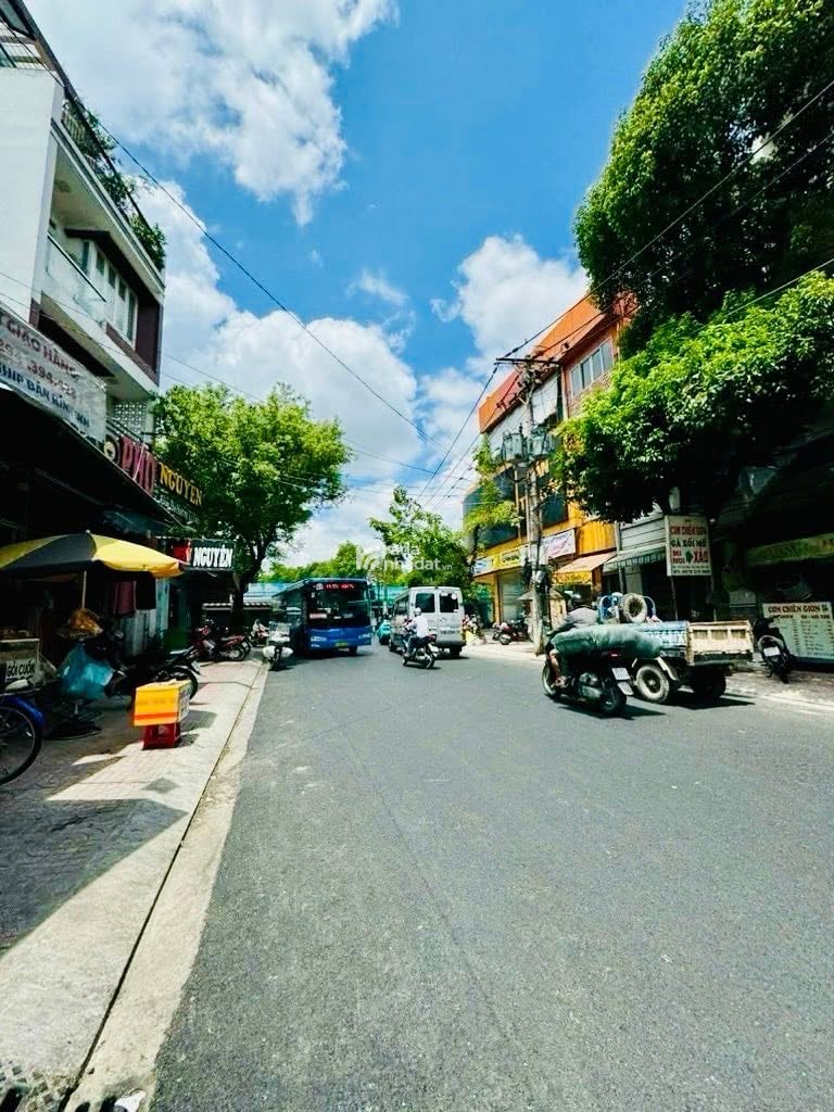 MẶT TIỀN KINH DOANH NGAY GÒ DẦU - DÒNG TIỀN 20TR - 66M - 4 TẦNG - 5PN NHỈNH 12