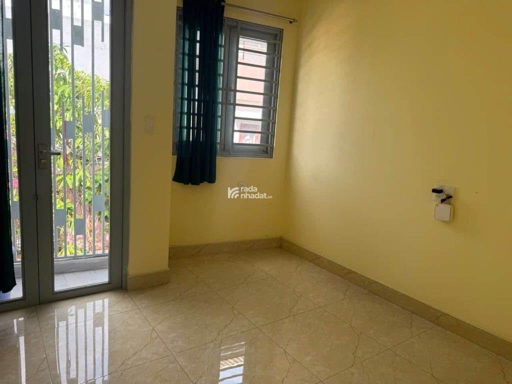 5 tầng HXH lô góc Huỳnh Văn Bánh 3PN nhà đẹp ở ngay