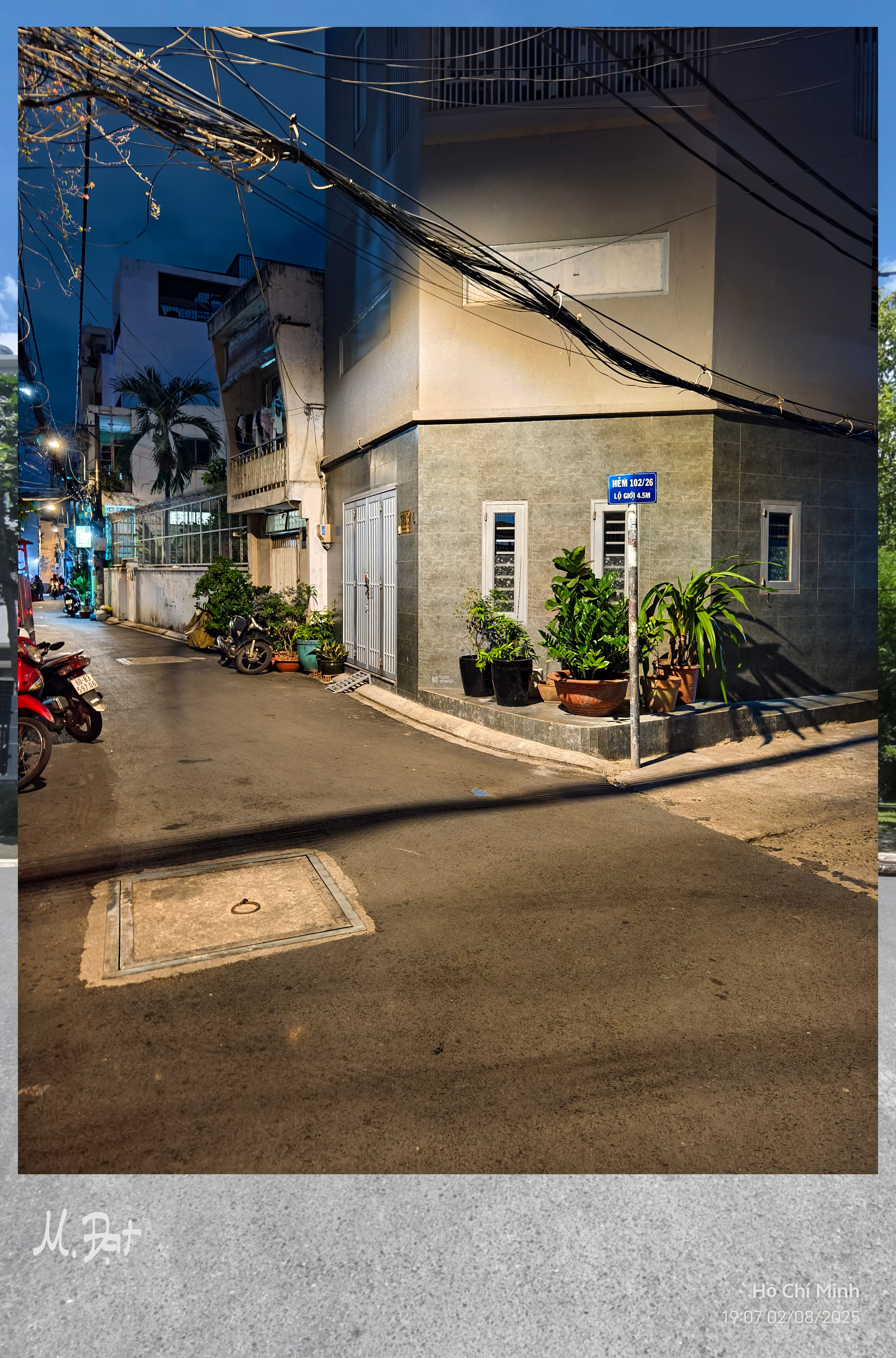 5 tầng HXH lô góc Huỳnh Văn Bánh 3PN nhà đẹp ở ngay