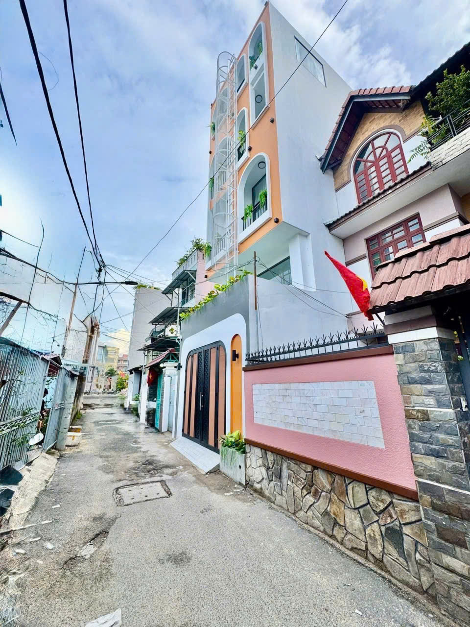 24/7: HOT BÁN CHDV FULL NT ( 5X16  5 TẦNG 16 PHÒNG ) PHAN HUY ÍCH, GÒ VẤP