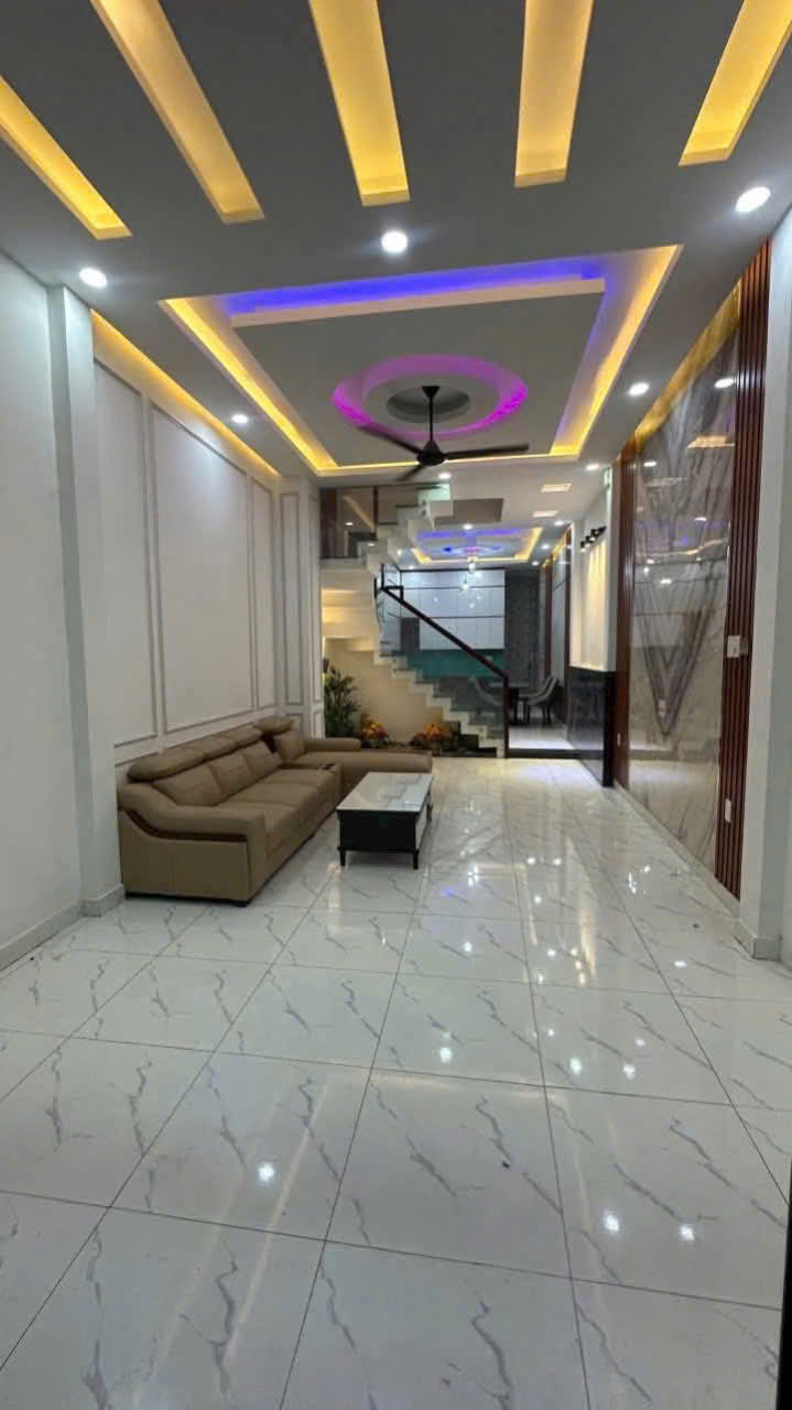 Bán nhà hẻm xe hơi Phan Đình Phùng, Phú Nhuận, nhiều tiện ích, 54m2, SHR giá 3 tỷ 700 TL