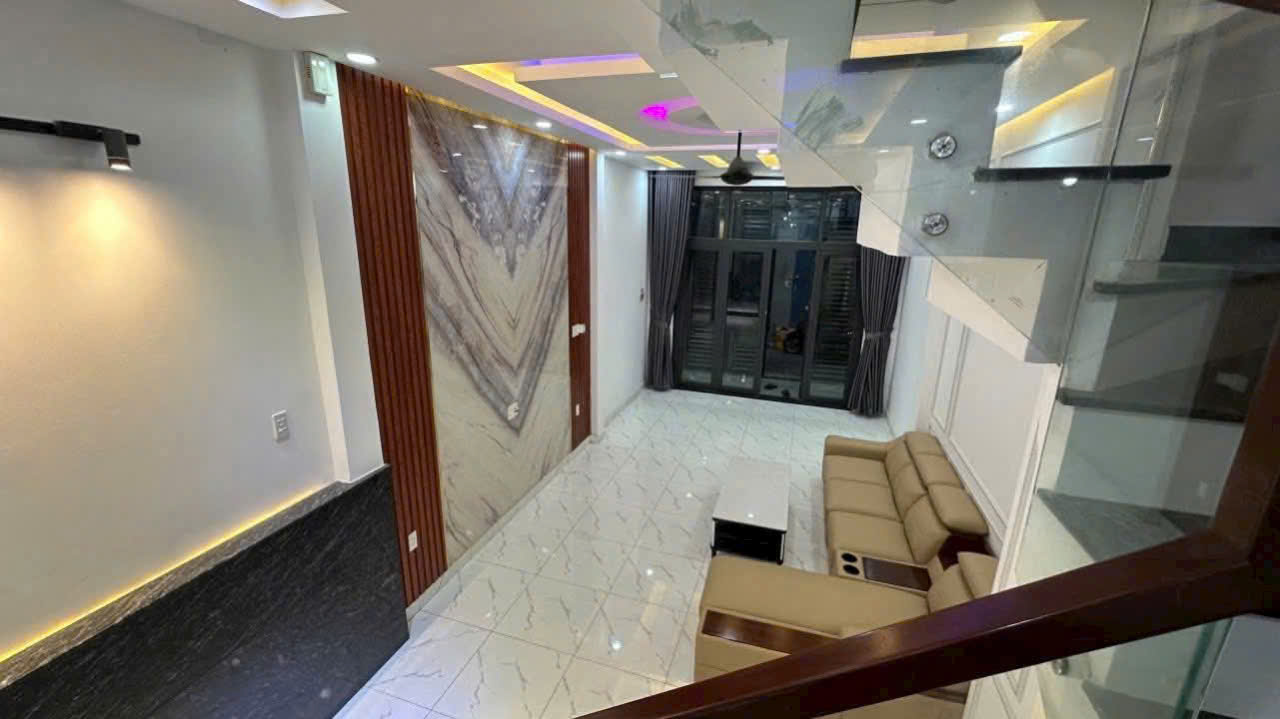 Bán nhà hẻm xe hơi Phan Đình Phùng, Phú Nhuận, nhiều tiện ích, 54m2, SHR giá 3 tỷ 700 TL