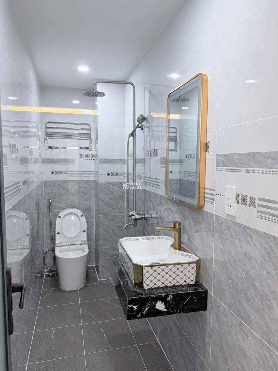 BÁN NHÀ XOAY VỐN 33,7m2 giá 3,640tỷ Đường Bạch Đằng Phường 15 Quận Bình Thạnh Tphcm