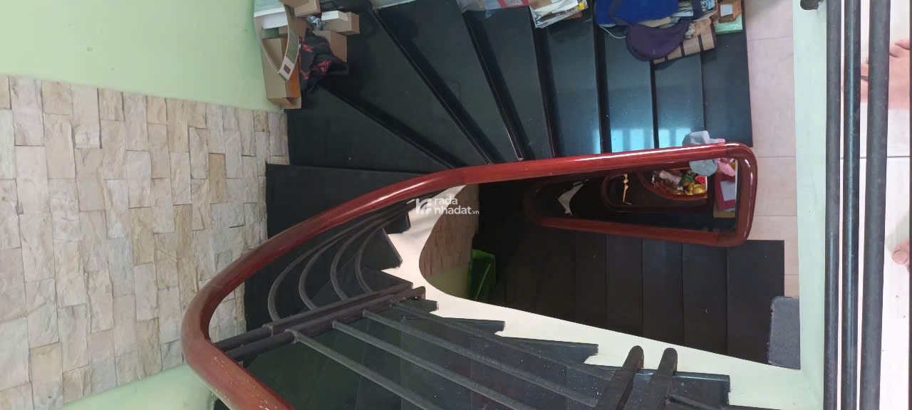 Bán nhà mặt tiền đường Cư Xá Đô Thành Q3 dt( 5.65 x 9m) giá 9.5 tỷ 