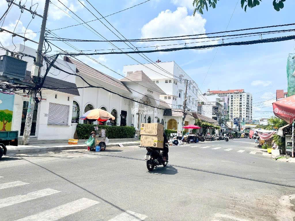 Nhà thật Giá thật Mặt tiền Tây Sơn, Tân Phú 69m2, xây mới tự do