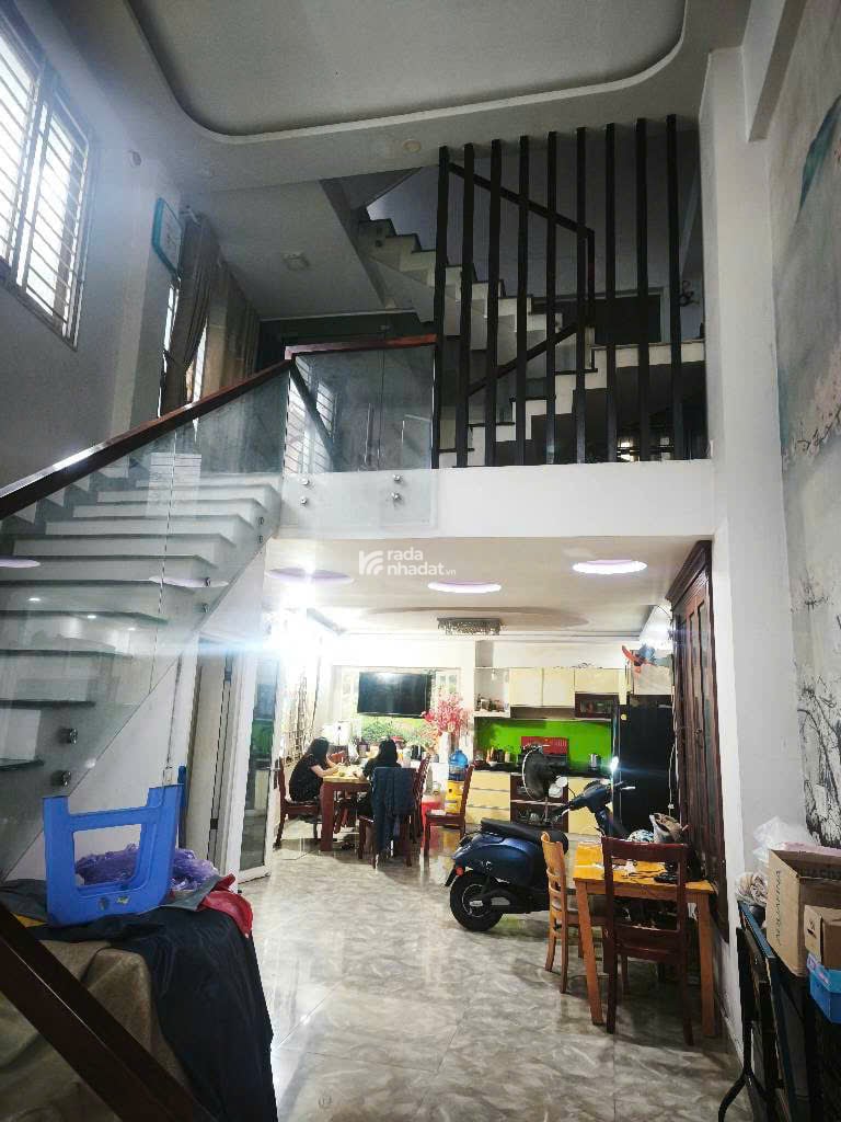 Nhà đẹp 4 tầng HXH Tân Sơn Nhì, 54m2, Sổ đẹp, chỉ 7.3 tỷ TL