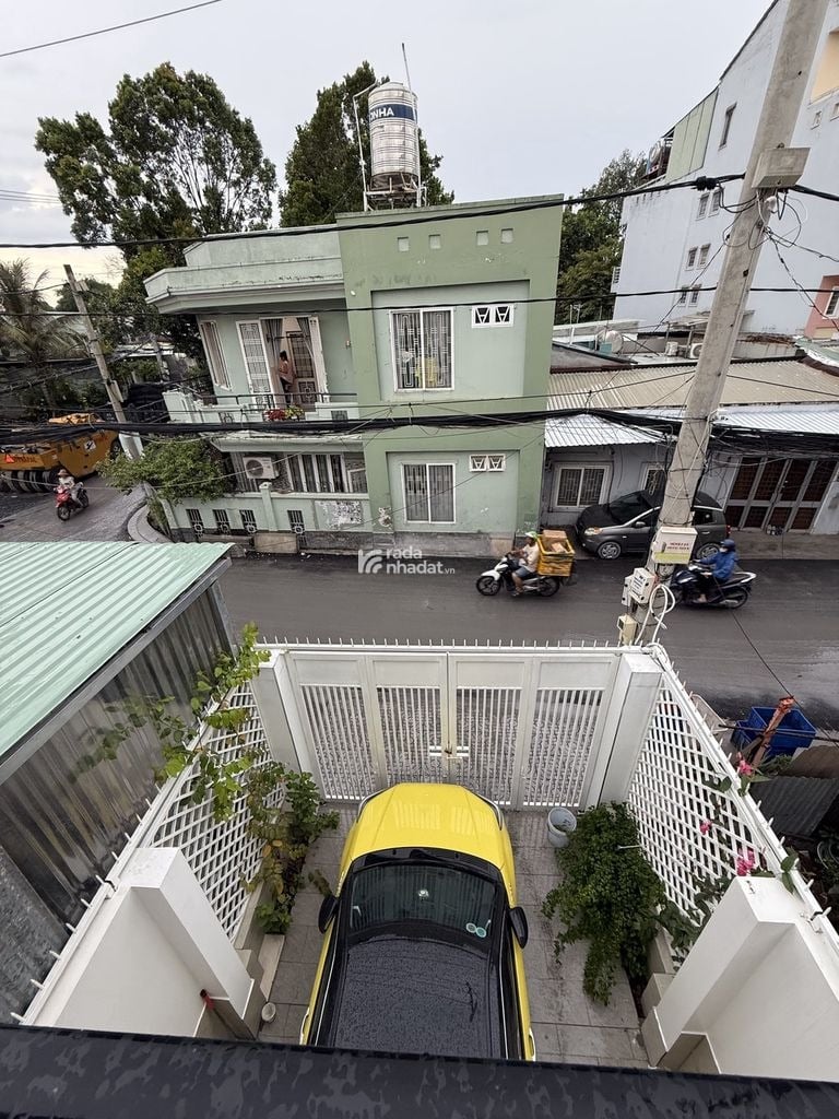 CHO THUÊ NHÀ MT ĐƯỜNG 38, GẦN CHỢ HIỆP BÌNH, 1 TRỆT 1 LẦU, SÂN XE HƠI, 16TR.