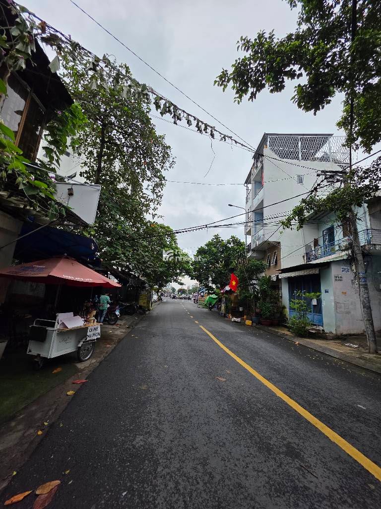 HẺM XE HƠI LÊ THÚC HOẠCH, TÂN PHÚ, CHUẨN 32M2 HIẾM CÓ. GIẢM 450TR CHỈ 4T 