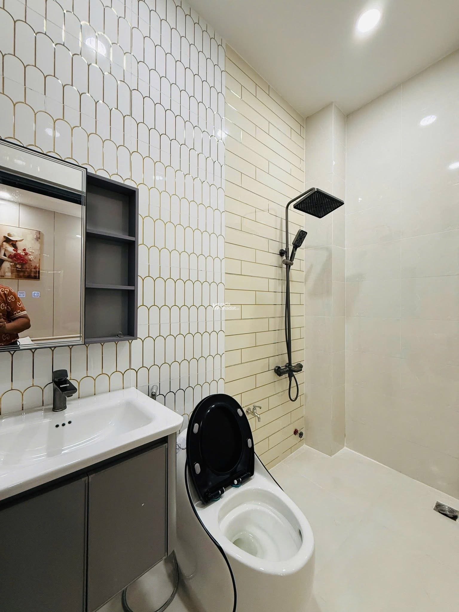 NHÀ ĐẸP 5 LẦU KHU NHÀ LẦU ĐỒNG BỘ - 4x15 - FULL NỘI THẤT CAO CẤP - CHỈ 8.9 TỶ TL